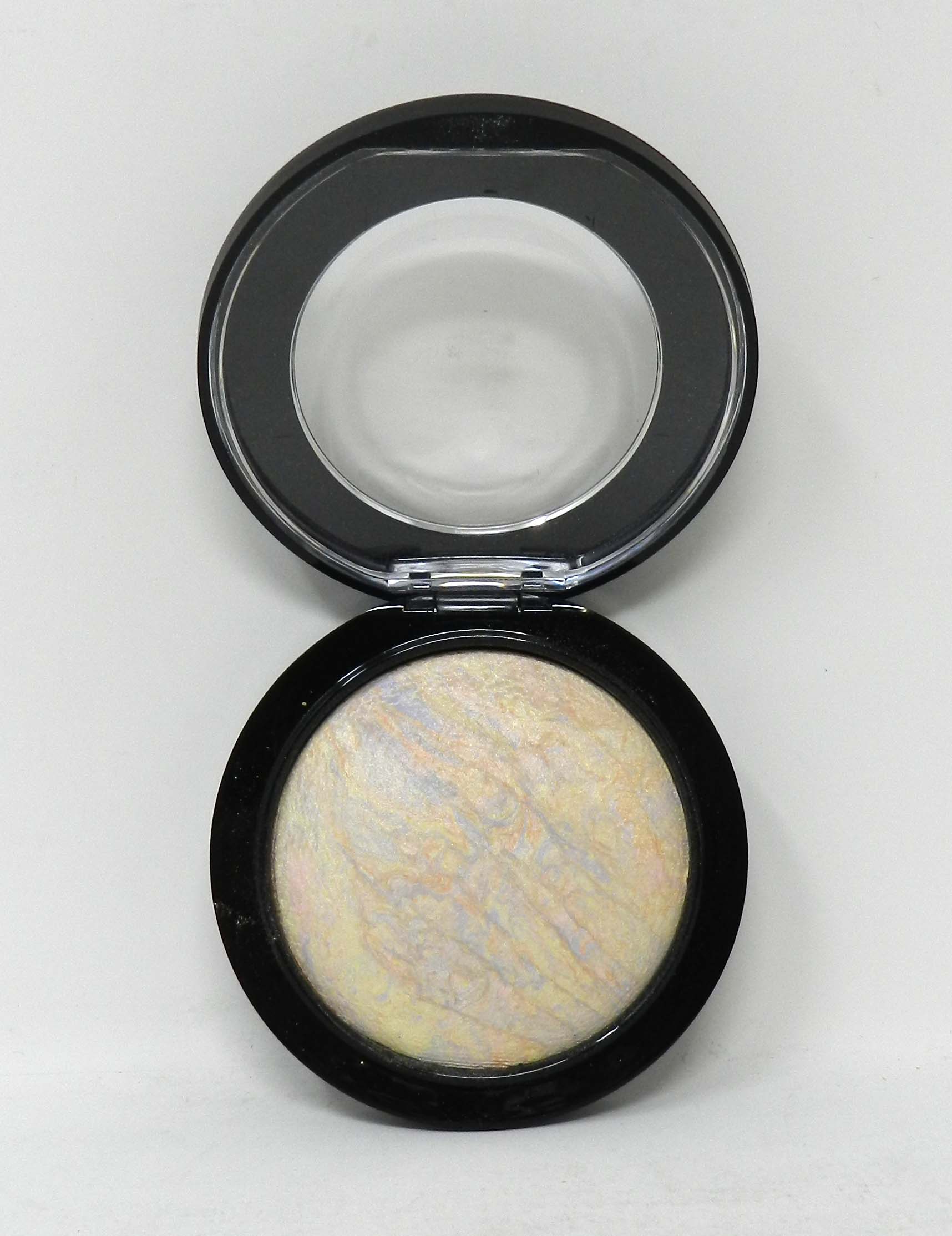 MAC by Make-Up Artist Cosmetics Mineralize Skinfinish - Lightscapade --10g/0.35oz