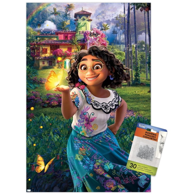 Disney Encanto - Affiche Murale d'Une Feuille, 22,375 Po x 34 Po Représentant une Jeune Fille avec une blouse Blanche Brodée et une Jupe Bleue, avec des Motifs Colorés de Fleurs et d'Animaux, Tenant un Papillon Jaune Lumineux. l'Arrière-plan Montre un Jardin Luxuriant avec de Hauts Palmiers et une Maison Vibrante Recouverte de Fleurs Roses sous un Ciel Partiellement Nuageux. Idéal pour la Déco Murale de Chambre Ou de Bureau.