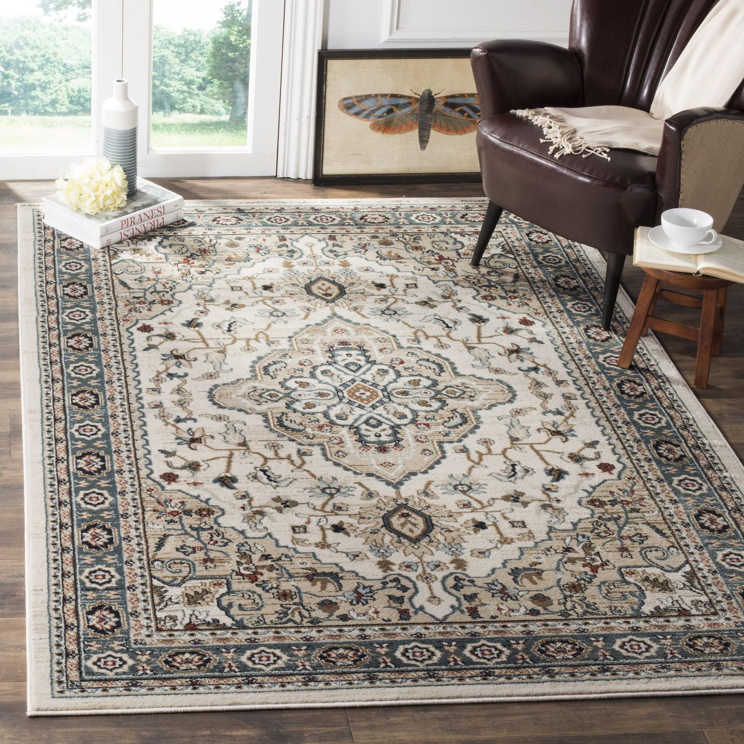 SAFAVIEH Lyndhurst Idella Tapis Traditionnel