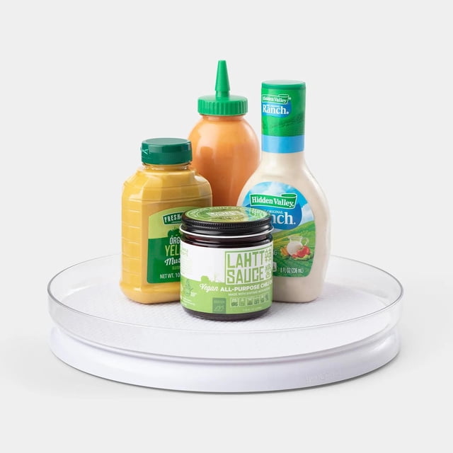 YouCopia Fridgeview Plateau Tournant de Réfrigérateur avec une base Blanche Rotative à 360 Degrés et un Plateau Transparent Amovible Pouvant Contenir Quatre Contenants à Condiments, Dont Moutarde Jaune, sauce chili Végane Tout Usage, Vinaigrette ranch et une Bouteille Compressible orange, Convient à l'Organisation de la Cuisine et au Nettoyage Facile.