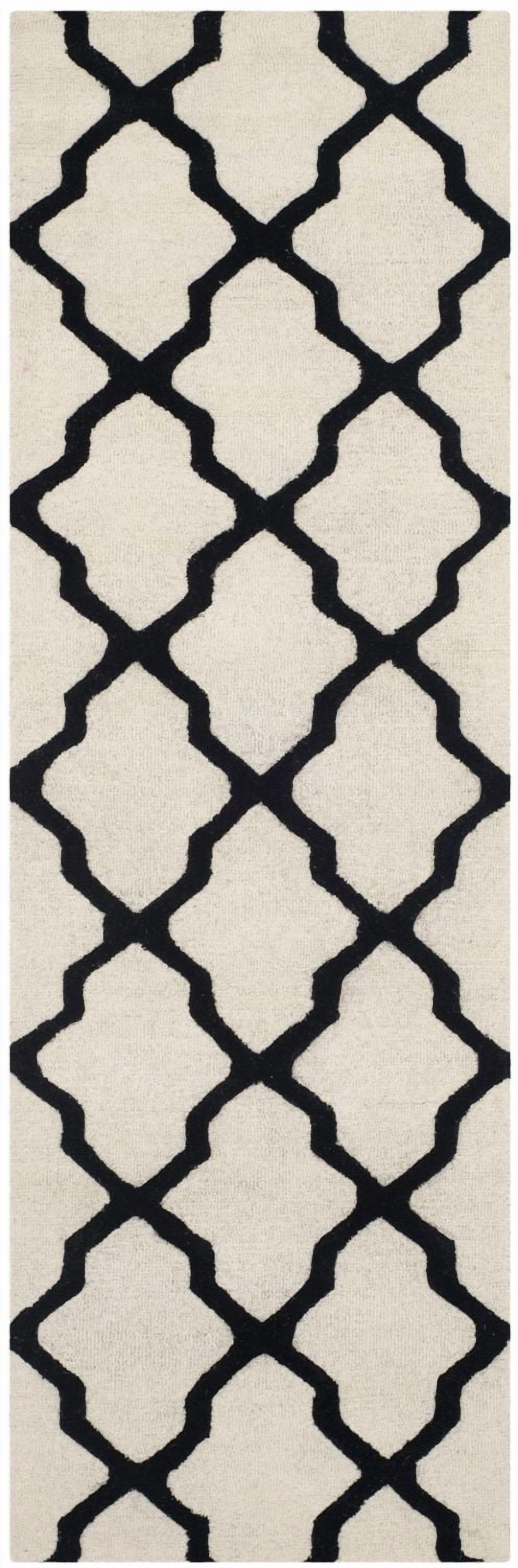 Safavieh Cambridge Liam Geometric Area Rug