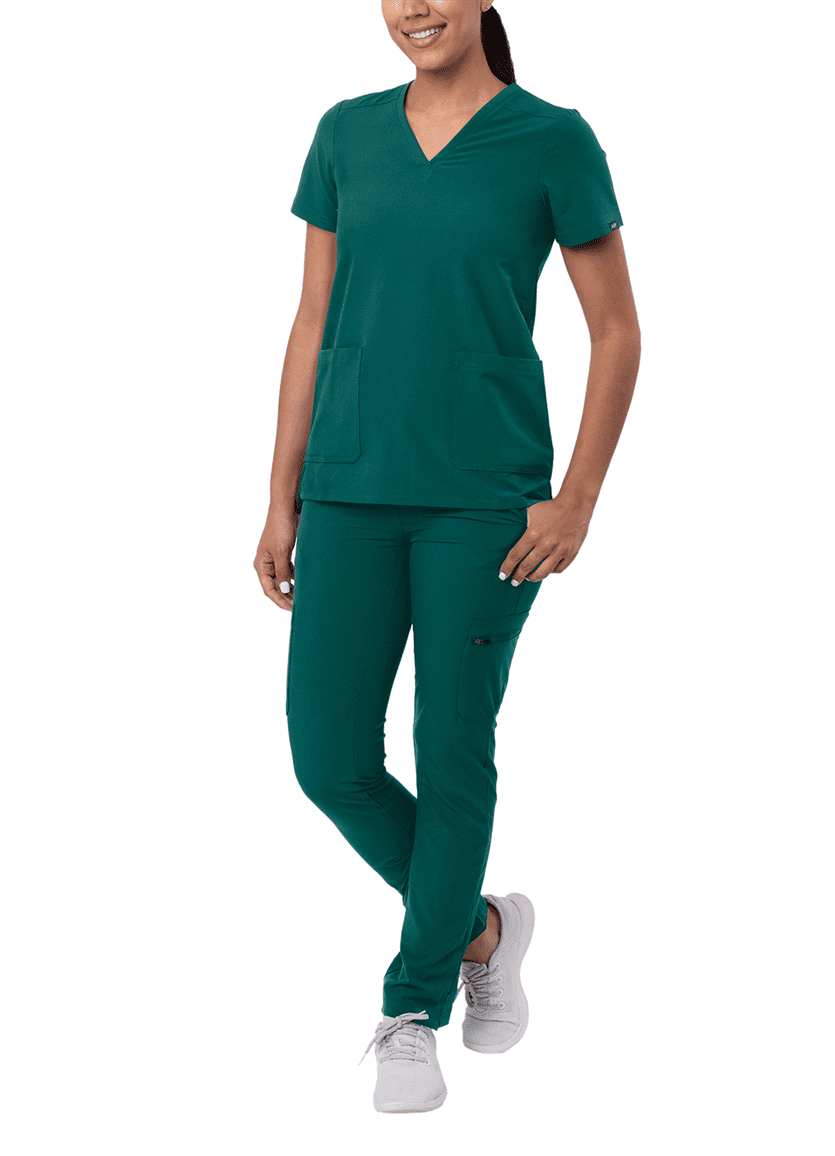 Adar Addition Ensemble de Sarrau Go-Basic pour Femmes - Haut de Sarrau Ajusté à Col en V et Pantalon de Sarrau Cargo Ajusté