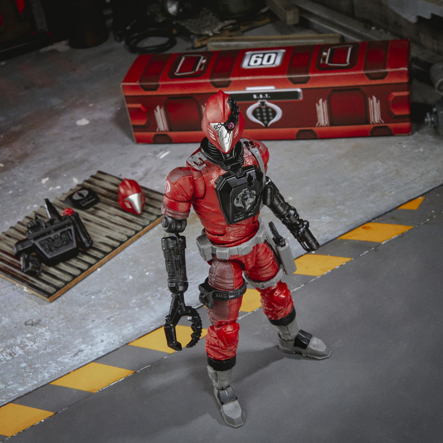 G.I. Joe Classified Series, figurine CRIMSON B.A.T. 60 de collection premium de 15 cm avec accessoires multiples, emballage spécial