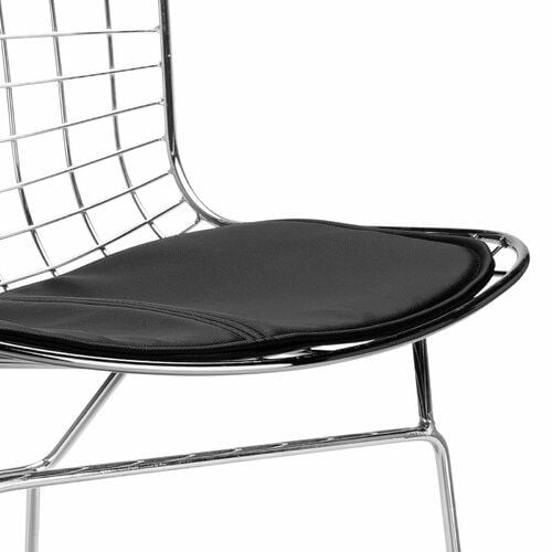 Chaise de salle à manger tissée métallique Take Me Home – Lot de 4 avec coussin noir et cadre chromé, design tissé élégant pour les salles à manger modernes et les espaces contemporains, durable