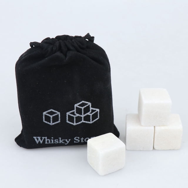 Dvkptbk A Granite Pierres à Whisky Coffret Cadeau de 4 Pierres Rafraîchissantes Uniques avec Pochette en Velours - Gadgets de Cuisine Réutilisables