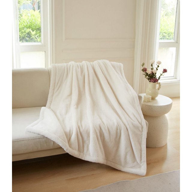 Better Homes & Gardens 50" x 72" Faux Fur Throw