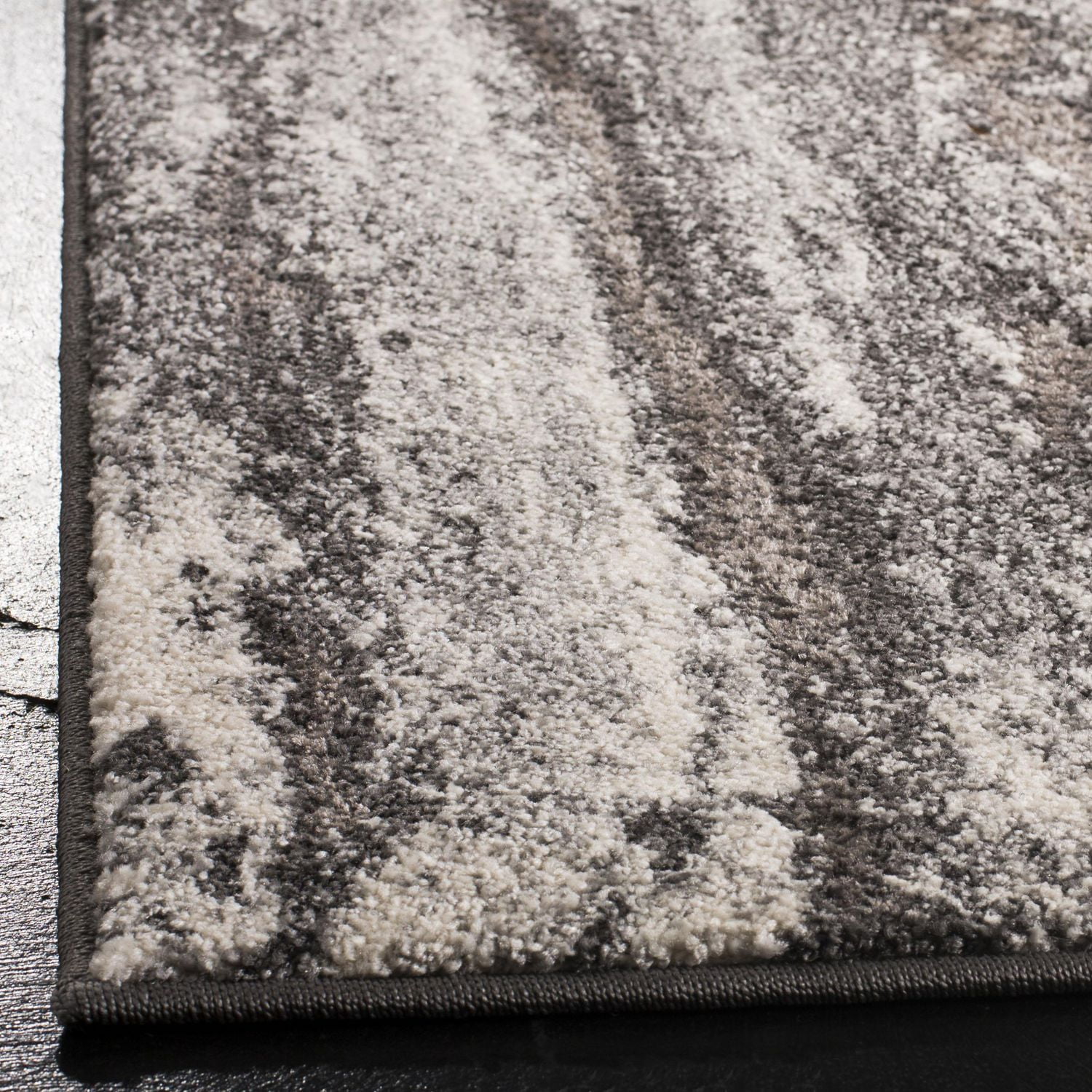Safavieh Spirit Suzette Abstract Overdyed Area Rug