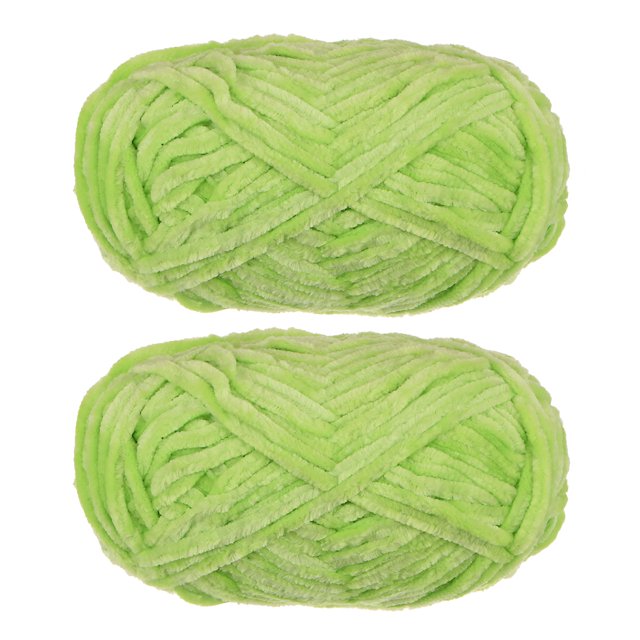 Unique Bargains 2 Écheveaux Fil de Velours Fil Chenille Vert, Fait de 100 % polyester avec une texture Douce et Duveteuse. Chaque Écheveau Mesure 87,49 Verges, Idéal pour des Projets d'Arts et d'Artisanat comme Couvertures, Foulards, Tuques, Coussins et Fabrication de Jouets. Fil Chenille en polyester Est durable et Conserve Sa Forme après Lavage.