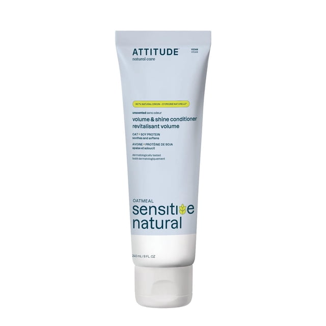 ATTITUDE Avoine Sensible Naturel, Revitalisant Volume et Brillance en tube de 240 ml Bleu Pâle avec Bouchon à Clapet Blanc, Formulé avec 98,7 % d'Ingrédients d'Origine Naturelle Incluant l'Avoine pour Apaiser le Cuir Chevelu Sec et des Protéines de Soya pour Ajouter de la Souplesse, de la Brillance et du Volume. Non Parfumé, Végane et Testé Dermatologiquement, Revitalisant Idéal pour Cuir Chevelu Sensible, Souvent Utilisé pour Améliorer la Gérabilité des Cheveux.