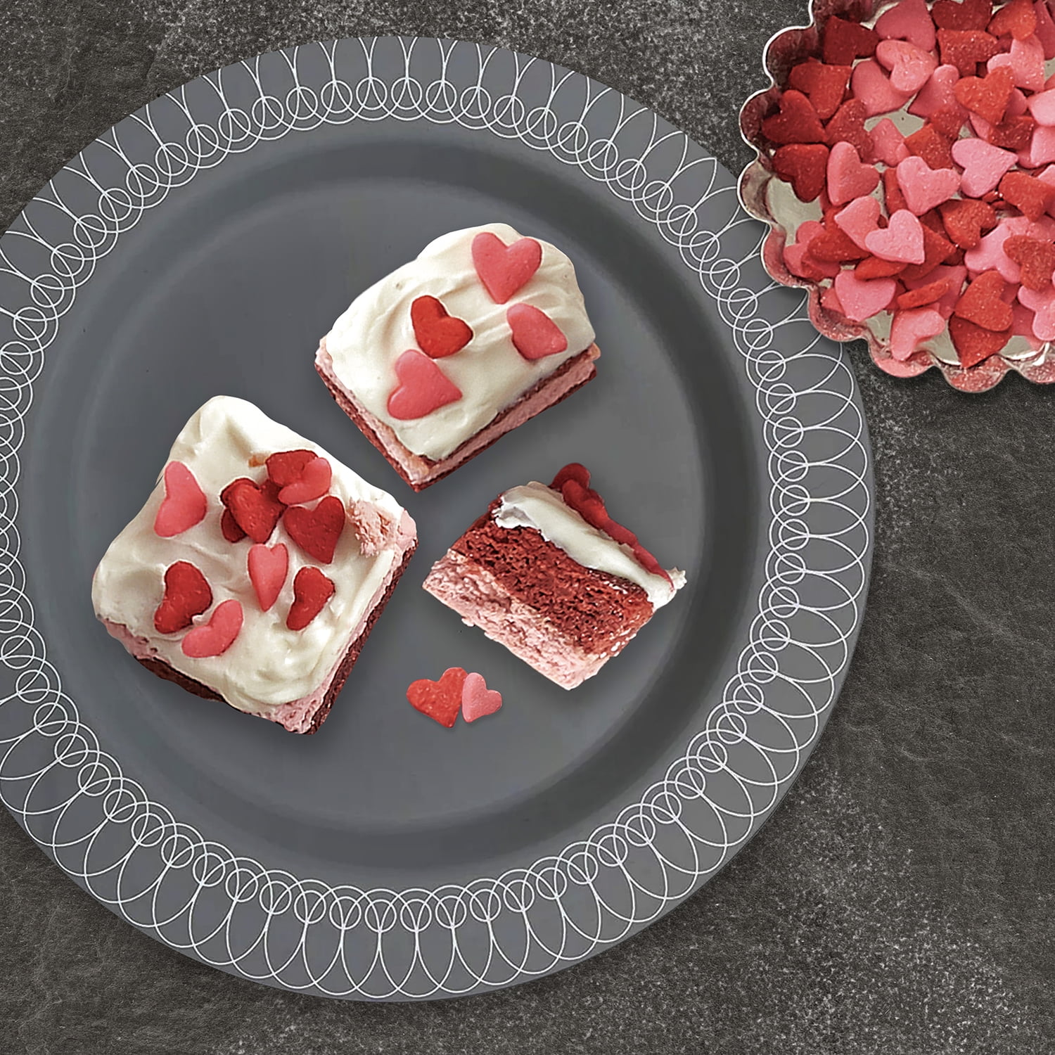 Easy-Bake Ultimate Oven Toy Refill Mix, Red Velvet and Strawberry Cakes Refill Mix