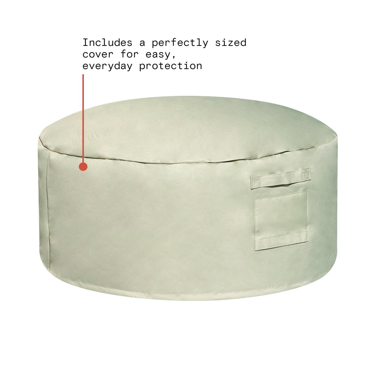 Pouf de rangement/table basse d’extérieur en osier à dessus réversible avec housse Beautiful par Drew Barrymore, brun/cèpe