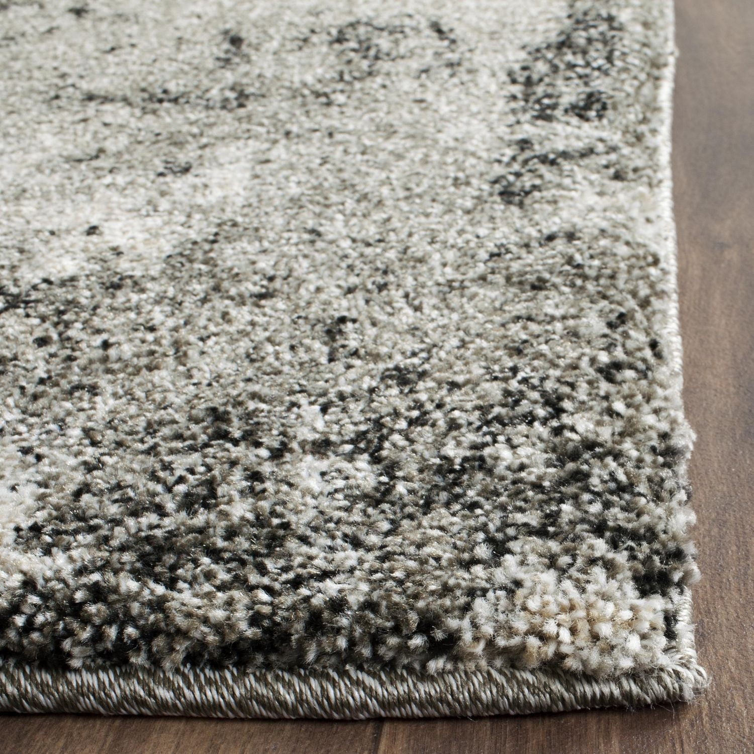 Safavieh Retro Corynn Abstract Area Rug