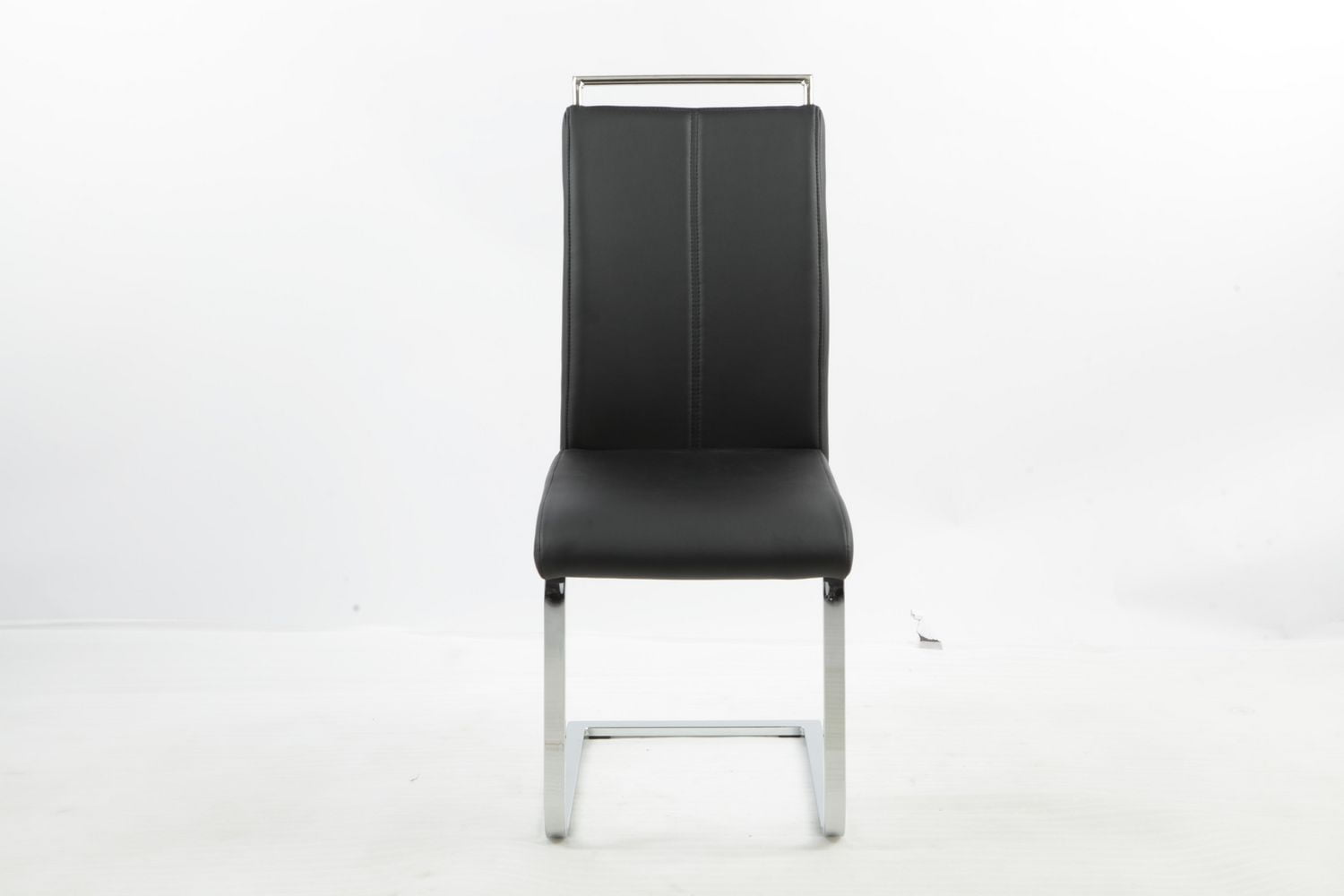 Chaises de salle à manger Aerys Max en PU noir (ensemble de 4)