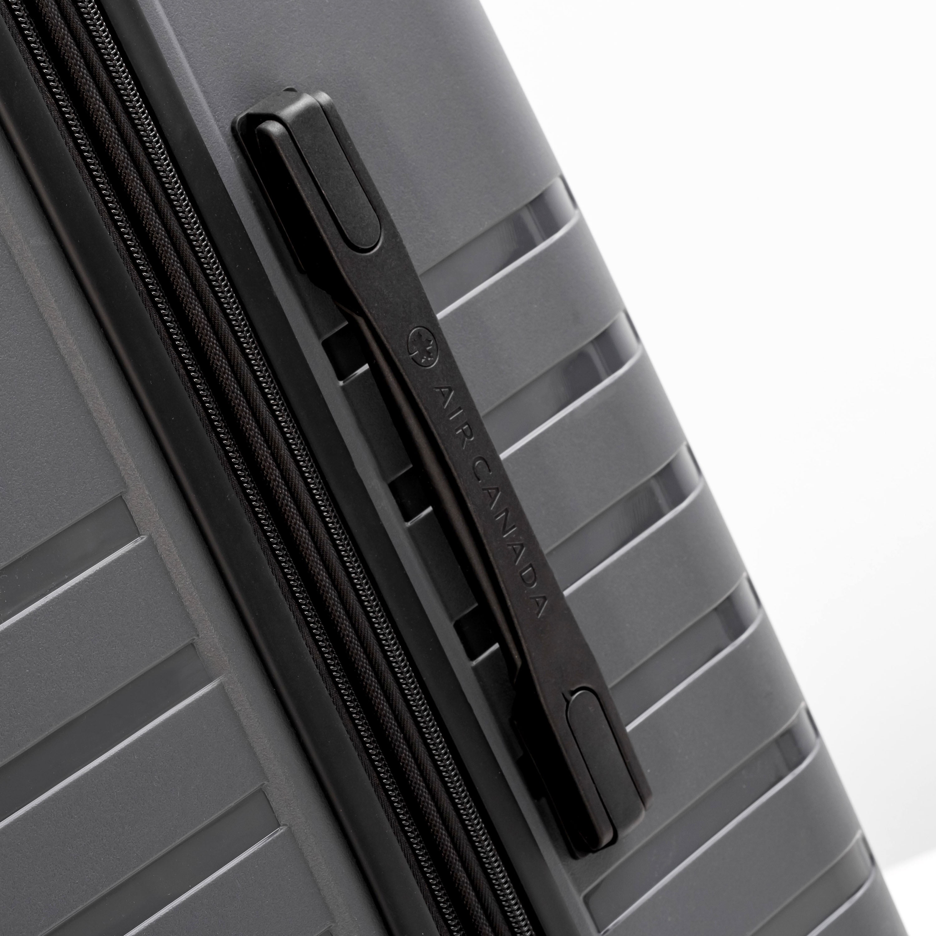 Air Canada® Grand Valise Rigide 29 po à Roulettes, Bagage Enregistré pour Voyager