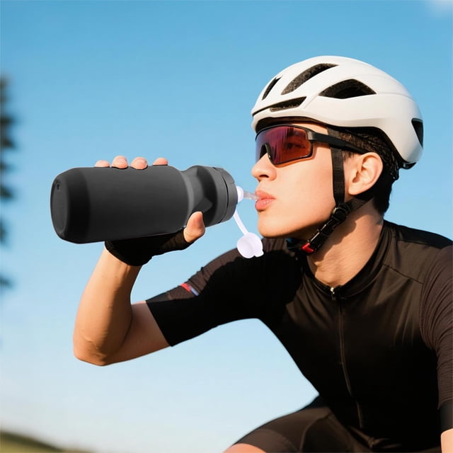 Cycling Water Bottle 610ml | Leak-Proof Squeeze Design | Bike Cage Compatible 7.3cm