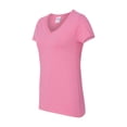 thumbnail image 1 of Gildan - T-Shirt à Col en V pour Femmes en Coton Épais, 1 of 1
