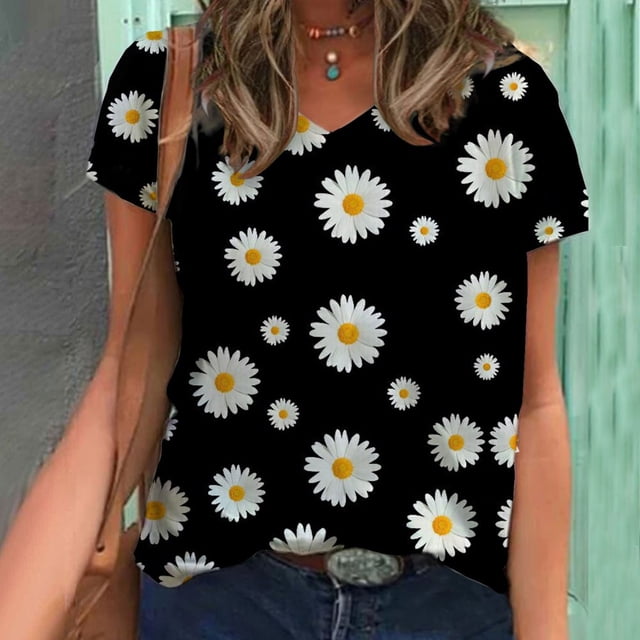 DEELLEEO Womens Summer Print Blouse Tees Short Sleeve T-Shirts Tops with a black base and daisy floral print. This casual V-neck crop top features short sleeves, styled with denim jeans and a necklace. Perfect for women's summer casual outfits or trendy summer tops.