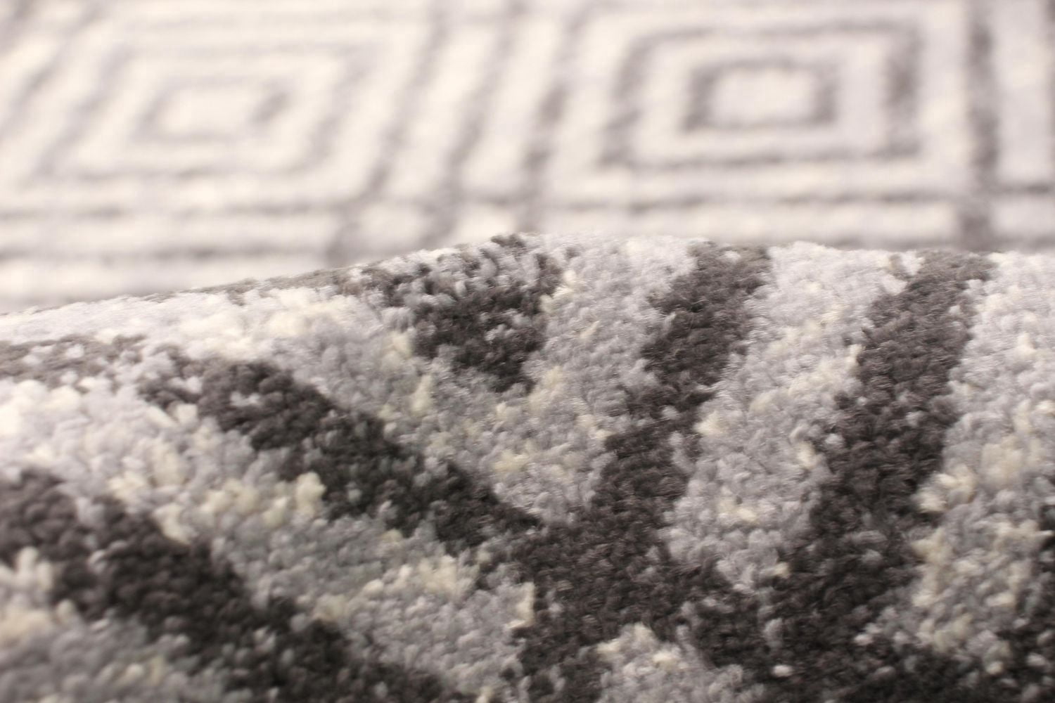 Tapis d'Interieur ECARPET Géométrique pour Salon Collection Ember