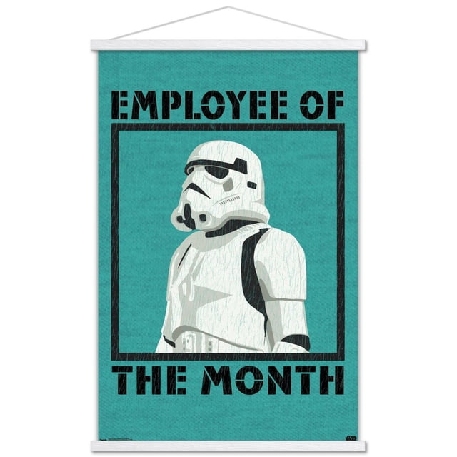 Star Wars : Saga - Affiche Murale « Employé du Mois », 22,375 Po x 34 Po Présente une illustration de Stormtrooper Blanc Centrée sur un Fond Texturé Sarcelle avec Texte Noir Audacieux « Employé du Mois » Encadré en Noir. Cette Impression d'Art Mural Lustré Convient à la Déco de Chambre, Bureau Ou Dortoir et Comprend des Barres Suspendues Blanches pour un Affichage Facile.