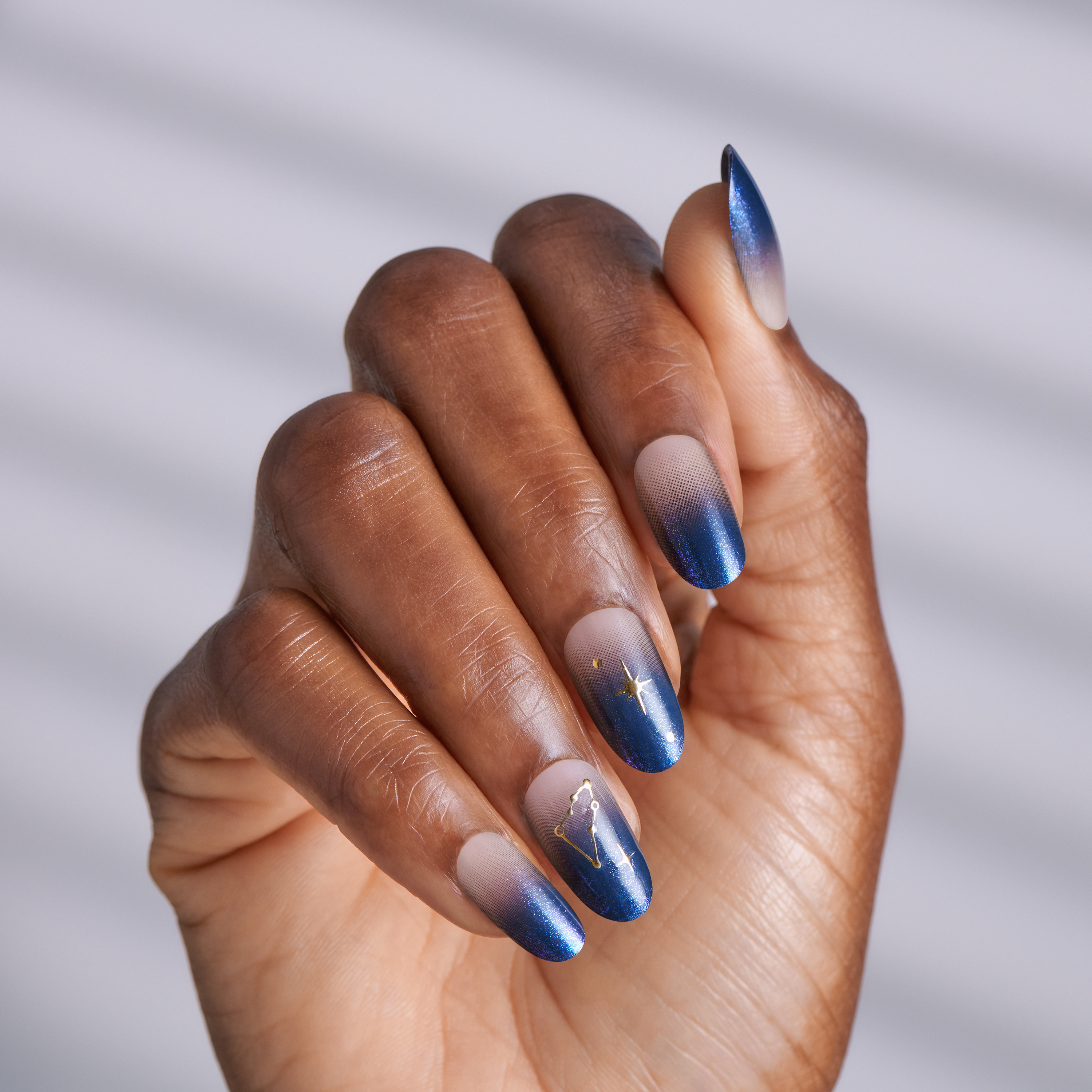 Kiss - Fantaisie tendance - 28 ongles - Moyens - Amande