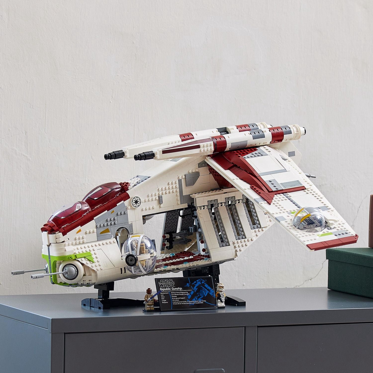 LEGO Star Wars Republic Gunship 75309 Collectible UCS Toy Building