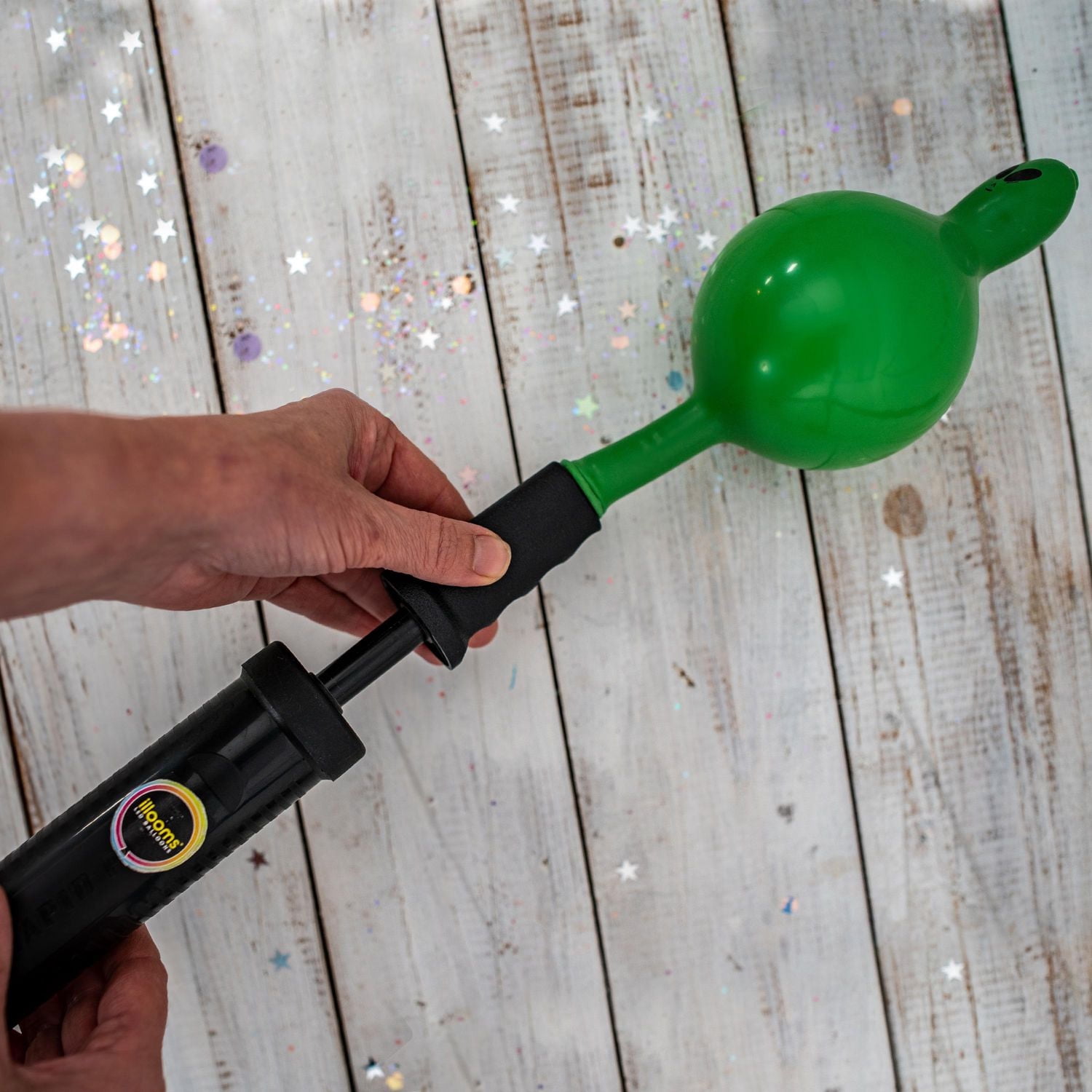 illooms Alien Super Size LED Light up Balloons