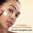 thumbnail image 4 of Hard Candy Glow On Lock Base de teint illuminatrice à base d'eau, tenue 12 heures, à la vitamine C, 4 of 9