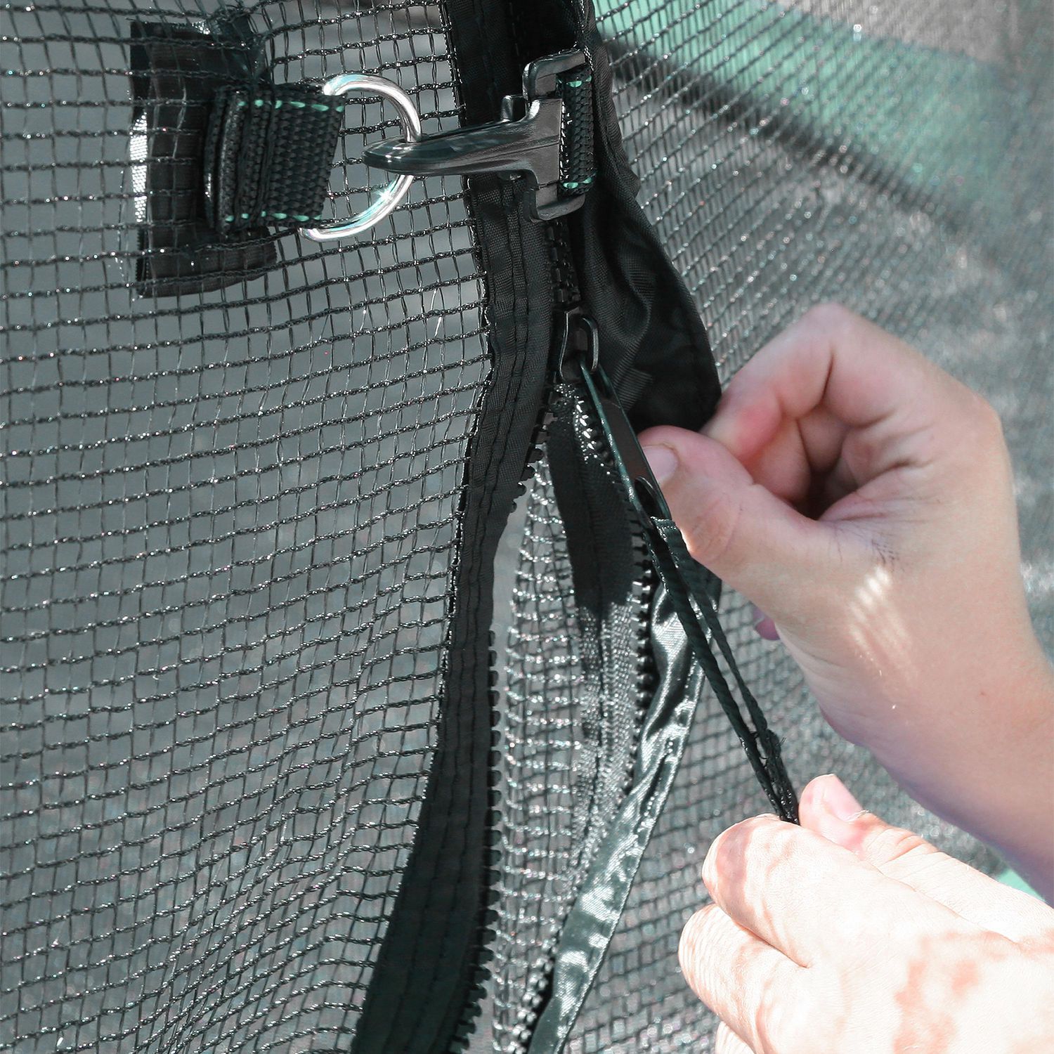 SKYWALKER TRAMPOLINES Trampoline d'extérieur rond de 10 pieds vert pour enfants avec filet de sécurité et coussin à ressorts, homologation ASTM, résistant à la rouille