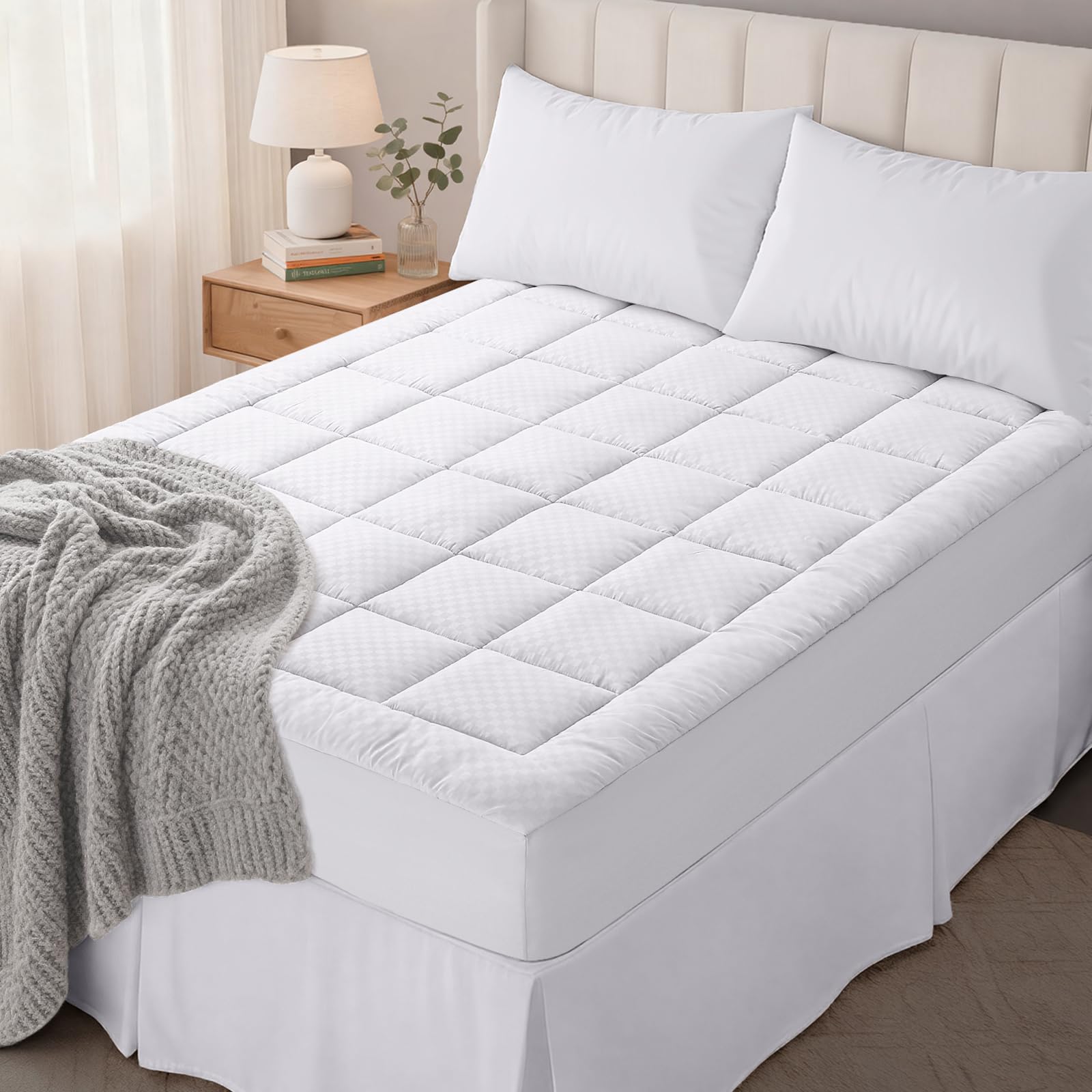OLANLY King Quilted Fitted Mattress Pad  Soft Pillow Top Mattress Topper, Down Alternative Fill, Cooling Comfort Breathable Mattress Cover, Machine Washable Deep Pocke