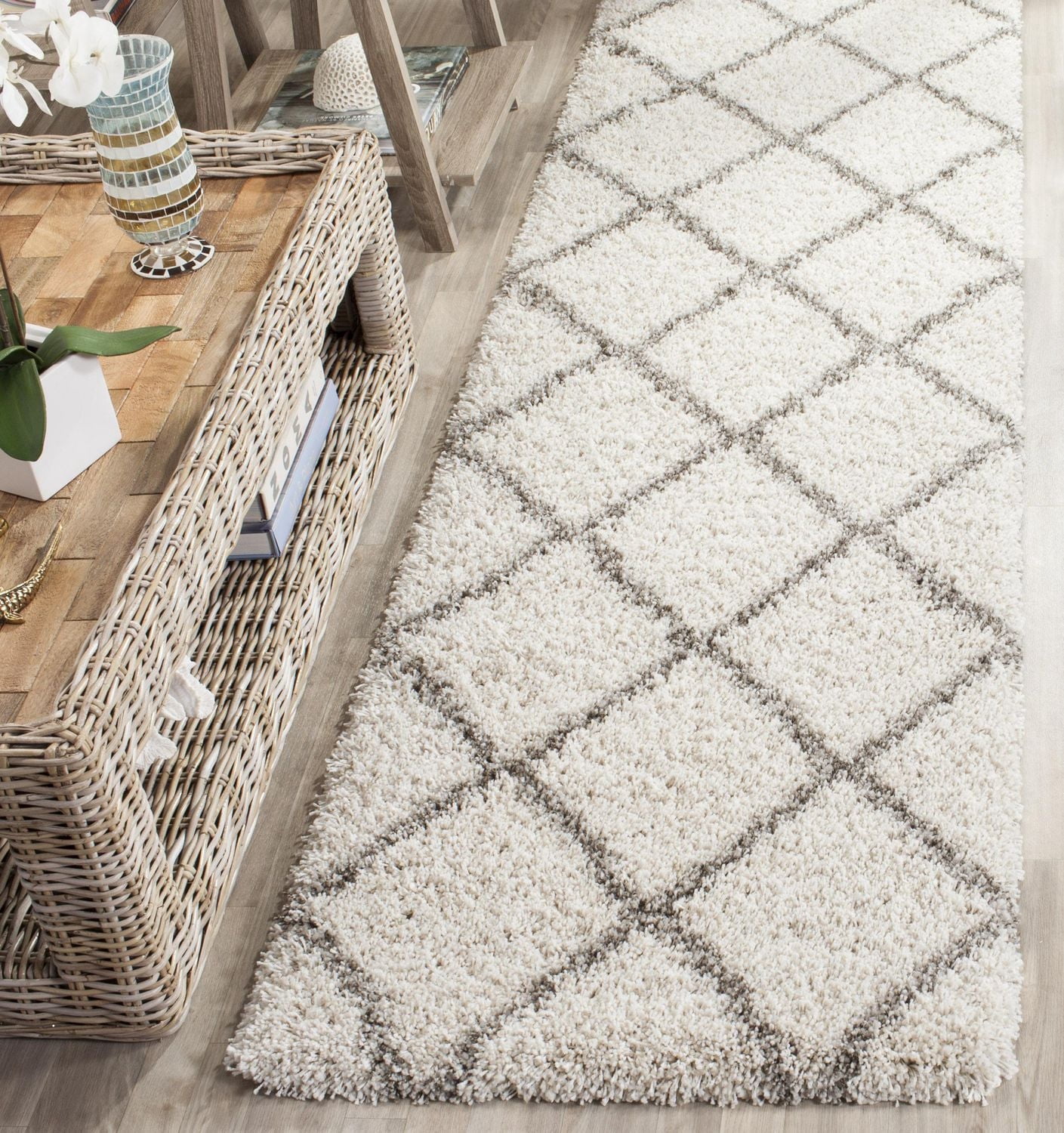 Safavieh Hudson Amias Geometric Shag Area Rug