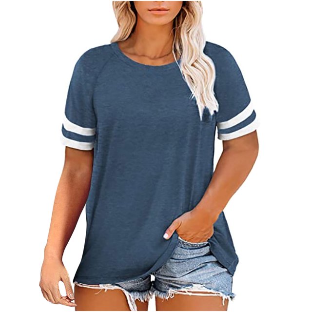 Chandail à Manches Longues Femme Hauts Grande Taille pour Femmes Été T-Shirts à Col Rond Conçus avec une Coupe Ample Décontractée, Manches raglan Rayées et style à Col en V. Fabriqué avec un Doux Mélange de polyester, spandex et Coton, Ce Chandail Léger Grande Taille Est Parfait pour le Printemps et l'Été. Montré dans un design à Blocs de Couleur avec Manches Courtes, Assorti à des shorts en denim, Idéal pour un Usage Quotidien Décontracté.