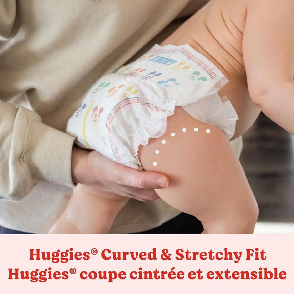 Couches pour bébés Huggies Snug & Dry, taille 1 (4 à 6 kg [8 à 14 livres]), 208 couches