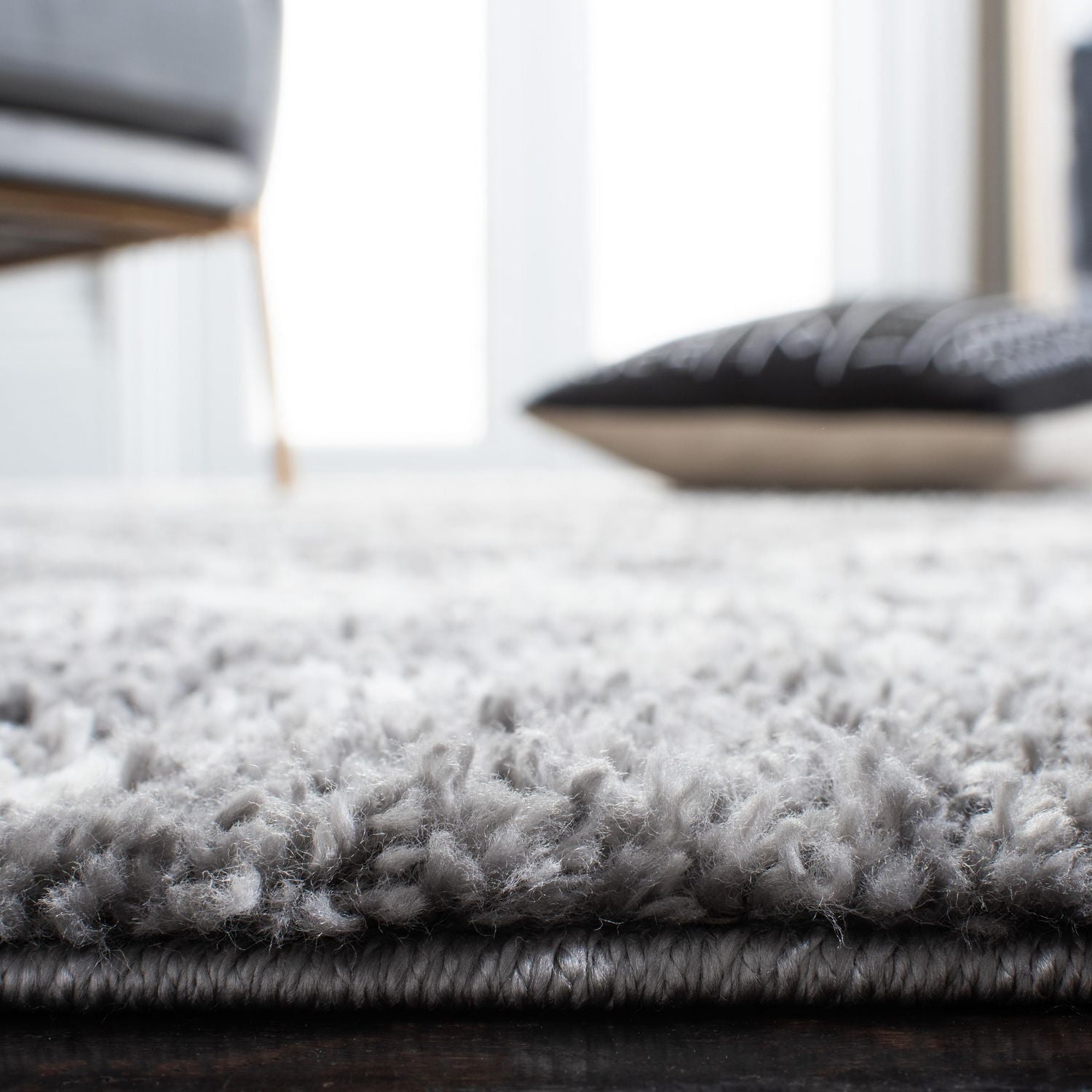 SAFAVIEH Berber Avery Geometric Diamonds Shag Area Rug
