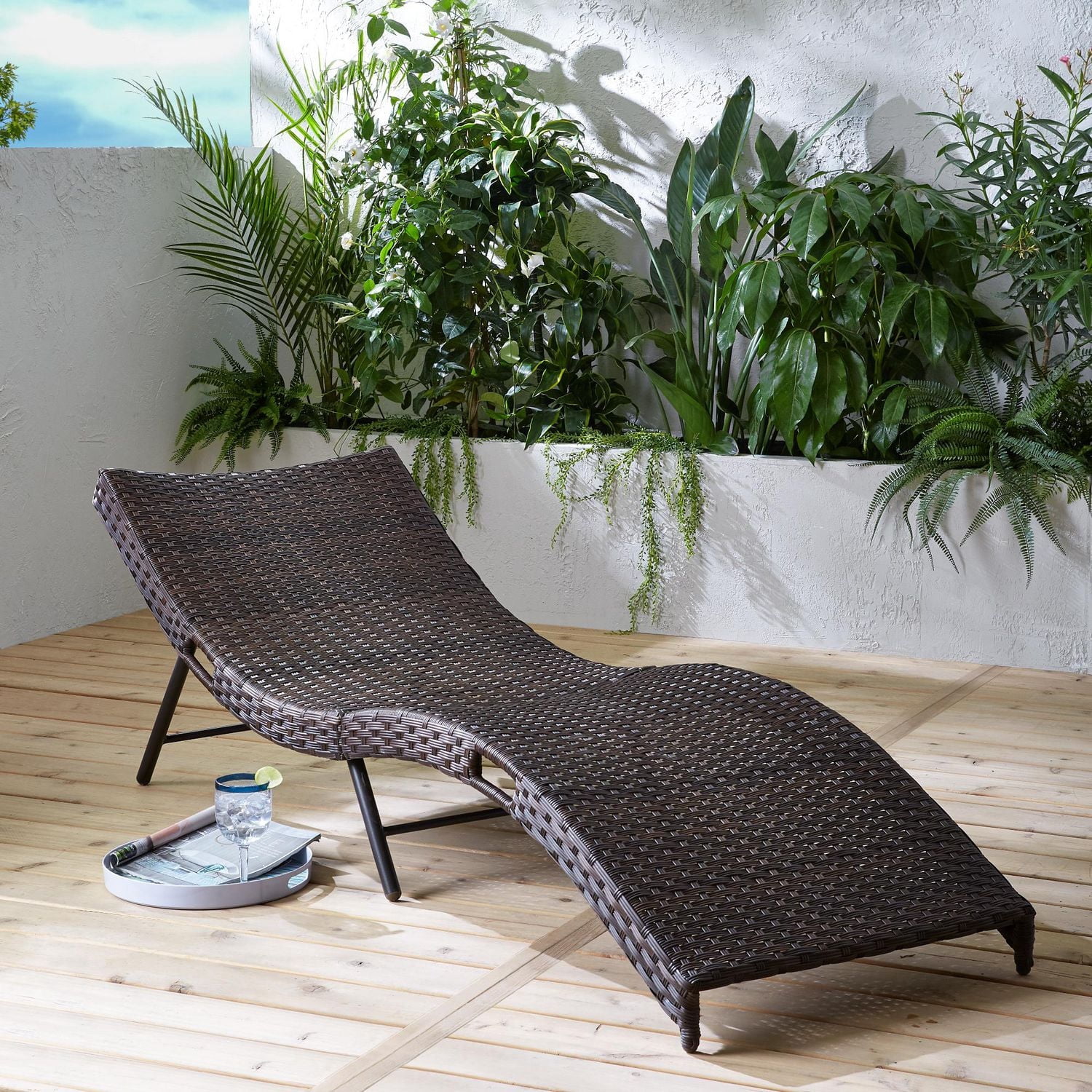 hometrends Belmont Wicker Folding Lounger
