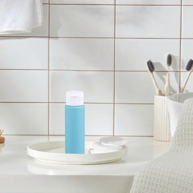 GFHFHITJ Plastics Bottle Travel Bottles Travel Size Leak Proof Refillable Bottles 50ml Squeezes Containers with Flip Caps for Lotion Shampoo Cosmetics Easy To Carry Fresh Color Matching