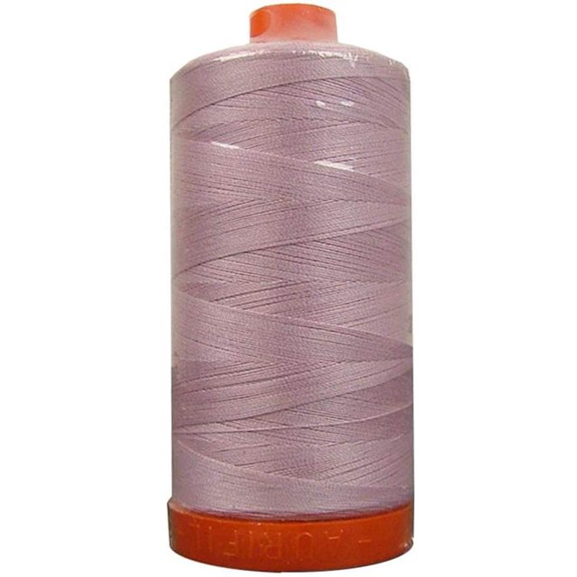 Superpunch Aurifil Light Lilac Cotton Thread, 50wt, 1300 Meter Spool
