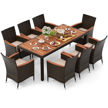 Gymax Ensemble de Salle à Manger en Osier 9 Pcs Dessus de Table en Bois d'Acacia Trou pour Parasol Coussins Chaises Patio