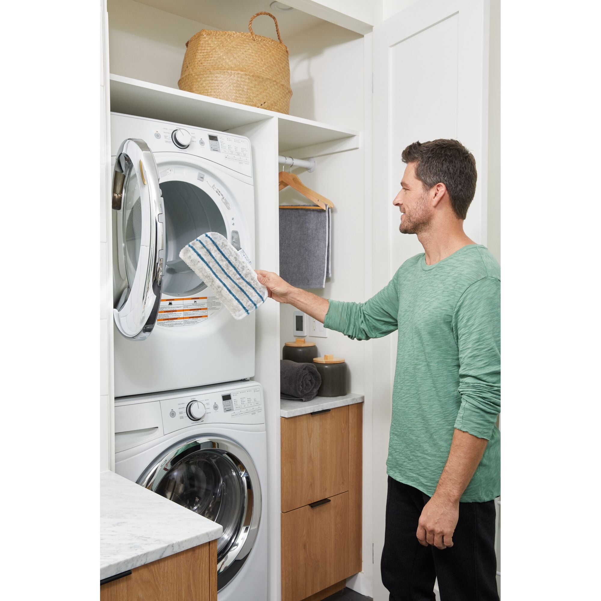 BLACK+DECKER SteamMop Multipurpose Steam Cleaning System with 7 Attachments + Storage Wall Mount