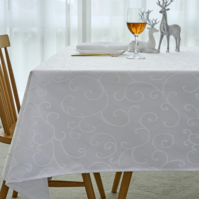 Nappe décorative Jacquard imperméable, épaisse et élégante, de qualité supérieure, à motif damassé uni volutes, résistante aux liquides taches, blanche, forme oblongue (152 x 305 cm)