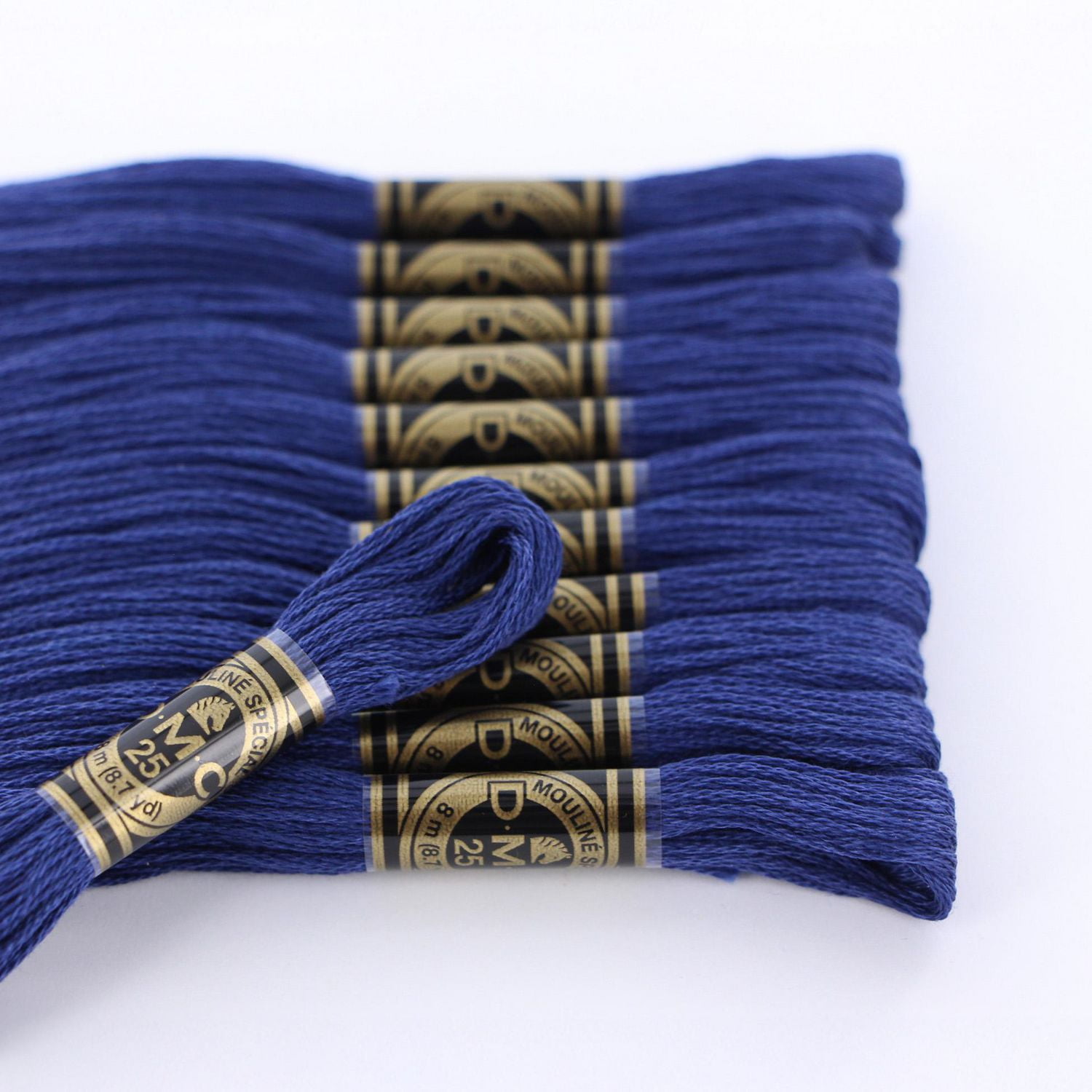 DMC bleu coton 6 Strand Floss 8 m (8.75 yd)