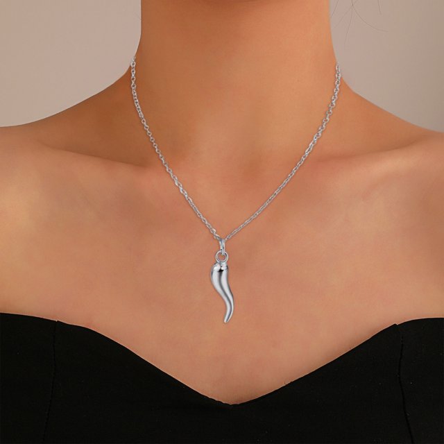 WIFKLSIIPG Small Pepper Color Retaining Stainless Steel Pendant Accessories Titanium Steel Jewelry Necklace
