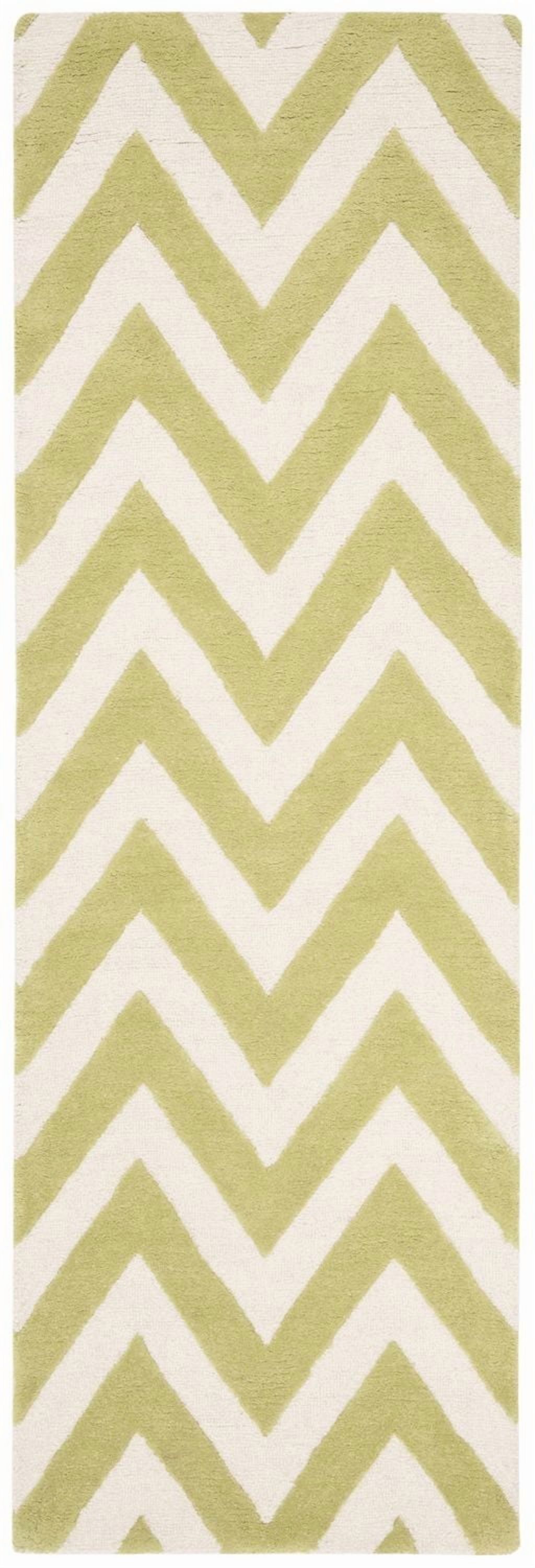 Safavieh Cambridge Kaitlyn Zig Zag Stripes Area Rug