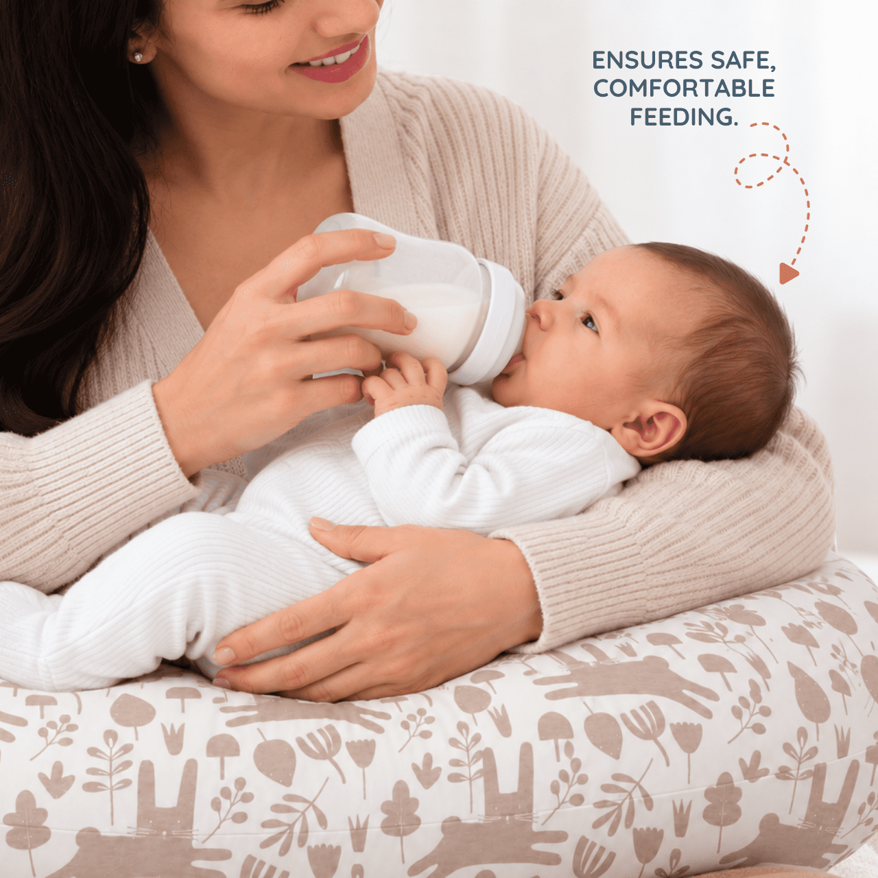 Coussin d’allaitement Jolly Jumper Baby Sitter - Bunny | Entreprise fièrement canadienne | 100 % coton, hypoallergénique pour l’allaitement | Fabriqué au Canada avec des pièces canadiennes et importée