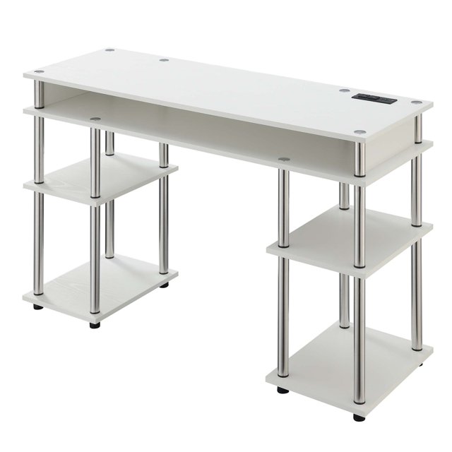 Convenience Concepts Designs2Go Bureau d'Étudiant Sans Outils avec Station de Recharge Doté d'Une Finition en Bois Blanc et de Poteaux en Acier Inoxydable. le Bureau Comprend Plusieurs Étagères pour le Rangement et une Station de Recharge Intégrée avec Deux Prises standard et Deux ports USB. Mesurant 47,25 Pouces de Longueur, 15,75 Pouces de Largeur et 30 Pouces de Hauteur, Il Offre un Espace de Travail compact et Fonctionnel Convenant aux Bureaux Ou aux Résidences Étudiantes.