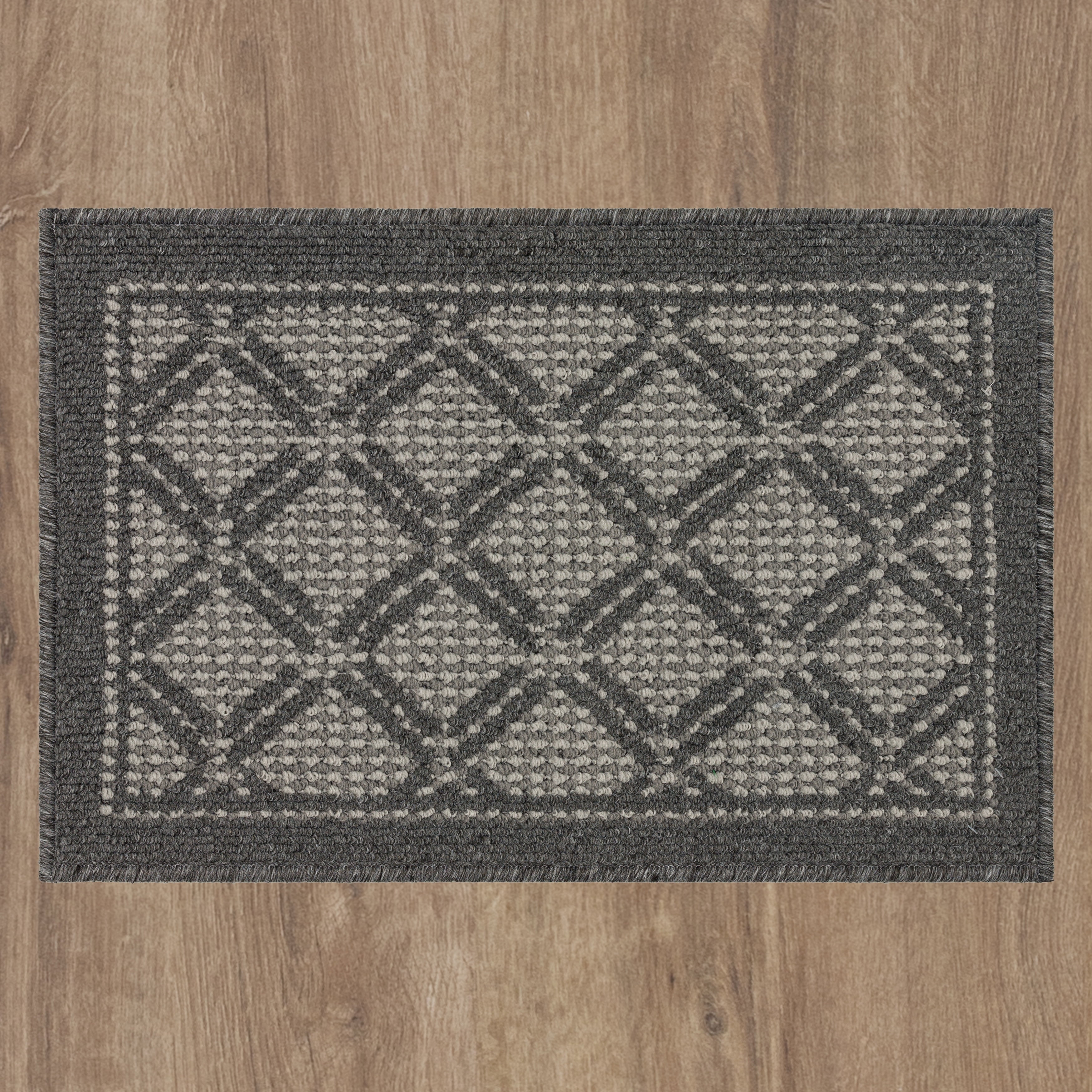 Mainstays SHEFFIELD Contemporary Geometric Pattern Tufted Grey, Machine Washable Accent Scatter Mat 31x45, Ideal for Hallway, Bedroom, Kitchen, and Laundry Room