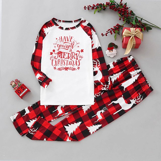 EQWLJWE Pyjamas de Noël pour la Famille Noir et Rouge à Carreaux Amusants Col Rond Manches Raglan Arbre de Noël et Mariage Ensemble de Pyjama Imprimé Lettre de Noël Tenues de Famille de Vacances Tenue de Maison Ensemble Deux Pièces pour Maman