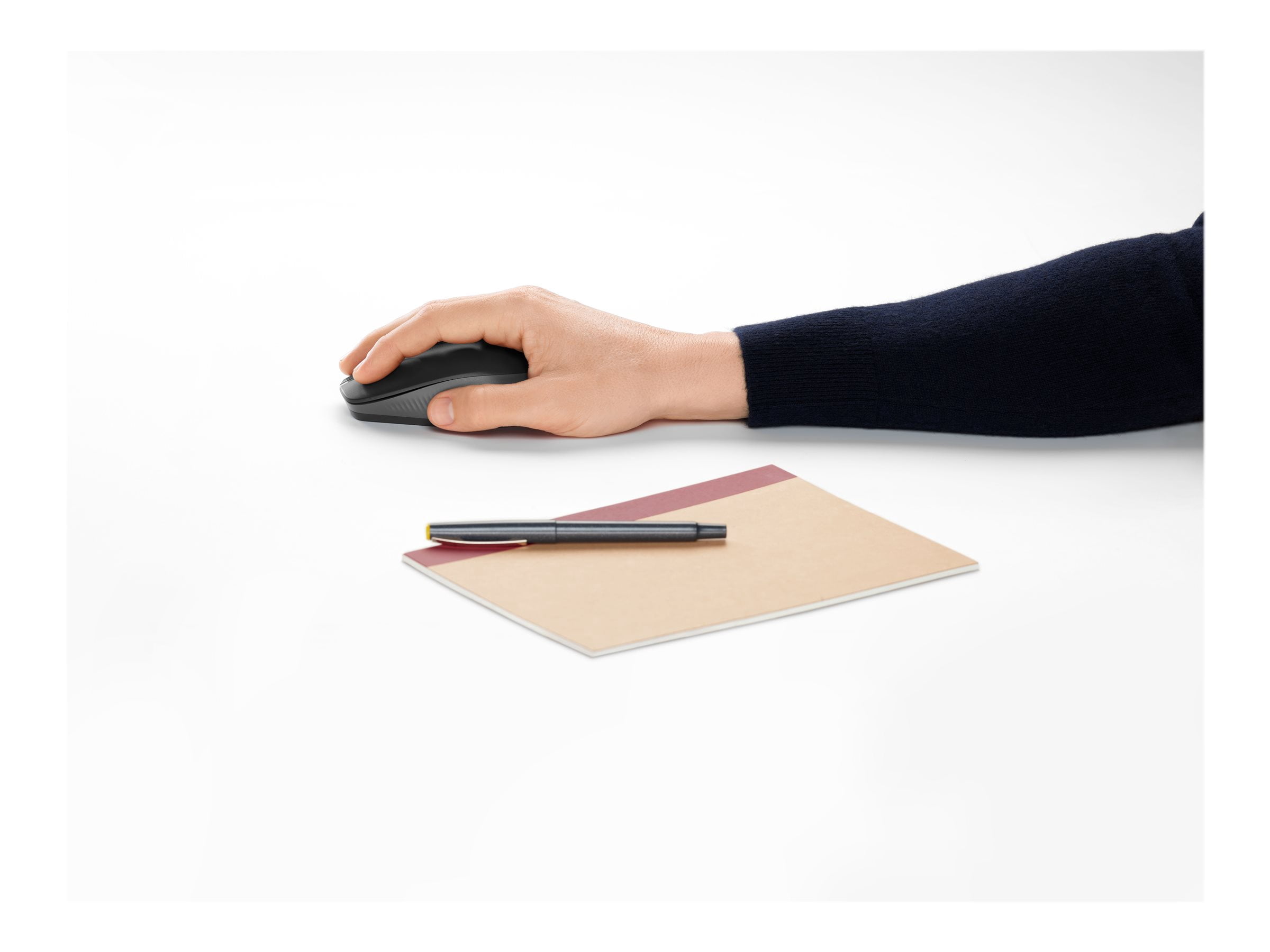 Logitech M190 Souris sans fil de taille standard