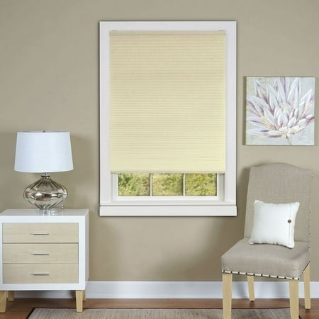 Achim Home Furnishings, Alabaster Honeycomb Pleated Cordless Window Shade, 23 by 64-Inch, 23" x 64", Model:CSCO23AL06