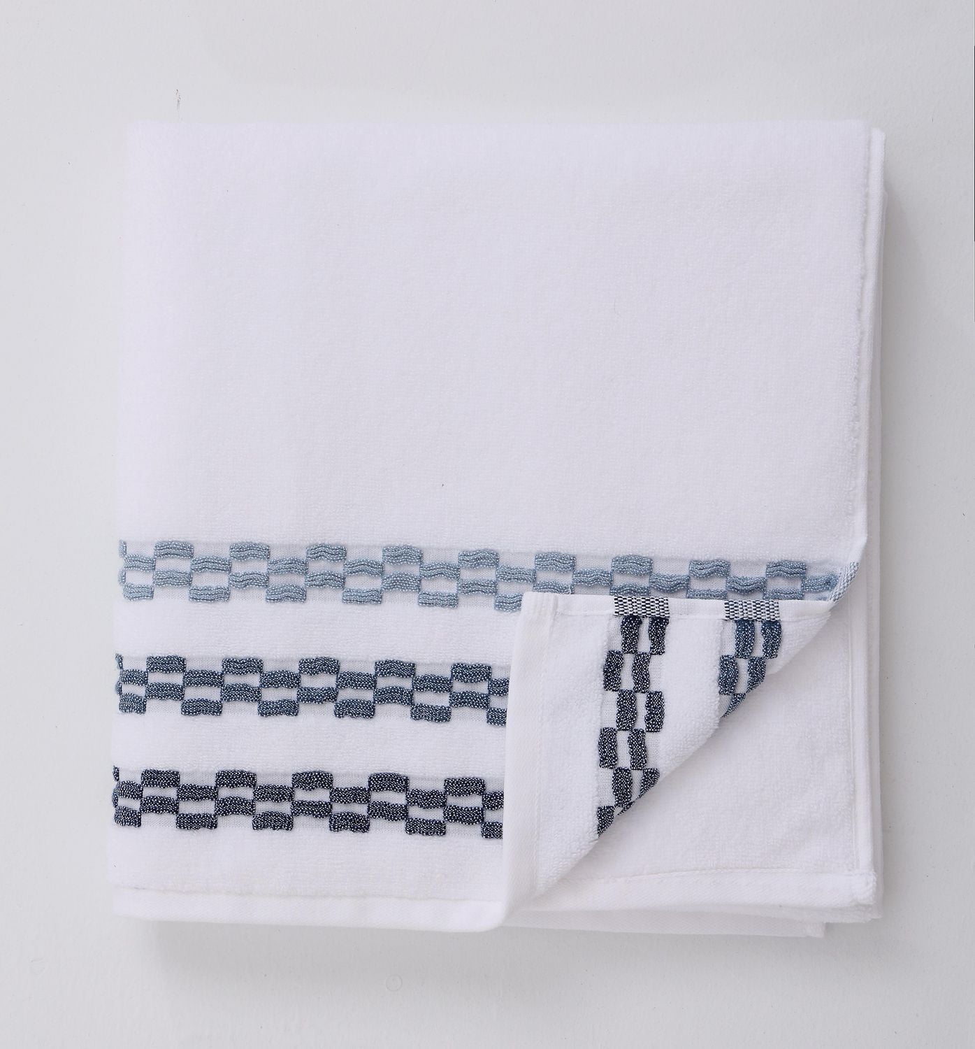 Serviette Chaps Navy : confort luxueux dans un format élégant de 27" x 54"