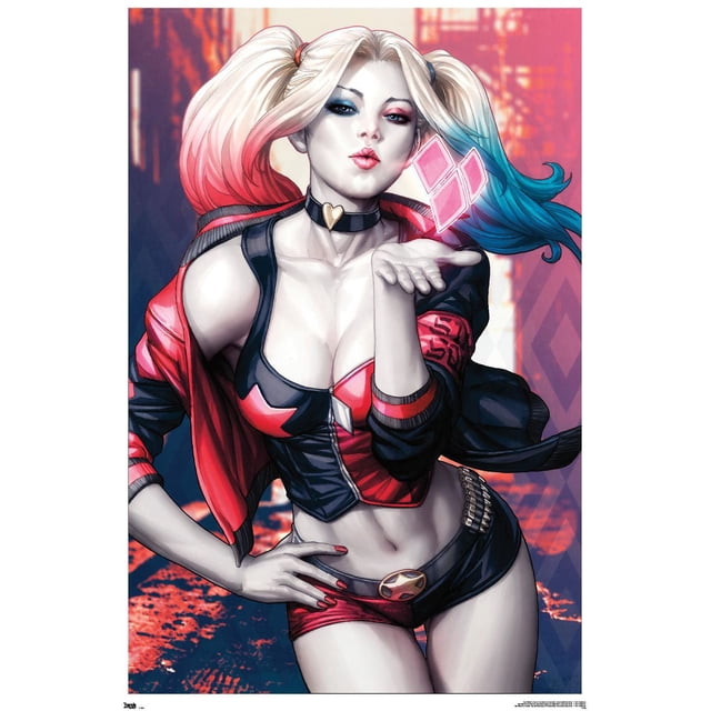DC Comics - Harley Quinn - Affiche Murale Kiss, 14,725 Pouces x 22,375 Pouces, Présentant une illustration de Harley Quinn Teinte de Rouge et de Bleu à Queues de Cochon Blondes aux Extrémités. Elle Porte un Haut Court Noir et Rouge avec accents d'Étoiles, une Veste Assortie, des shorts Noirs et Rouges avec une Boucle de Ceinture Étoile, et un Ras-du-Cou Noir avec un Pendentif Cœur. Harley Quinn Souffle un Baiser avec un Symbole de Diamant Rose Lumineux Près de Sa Main